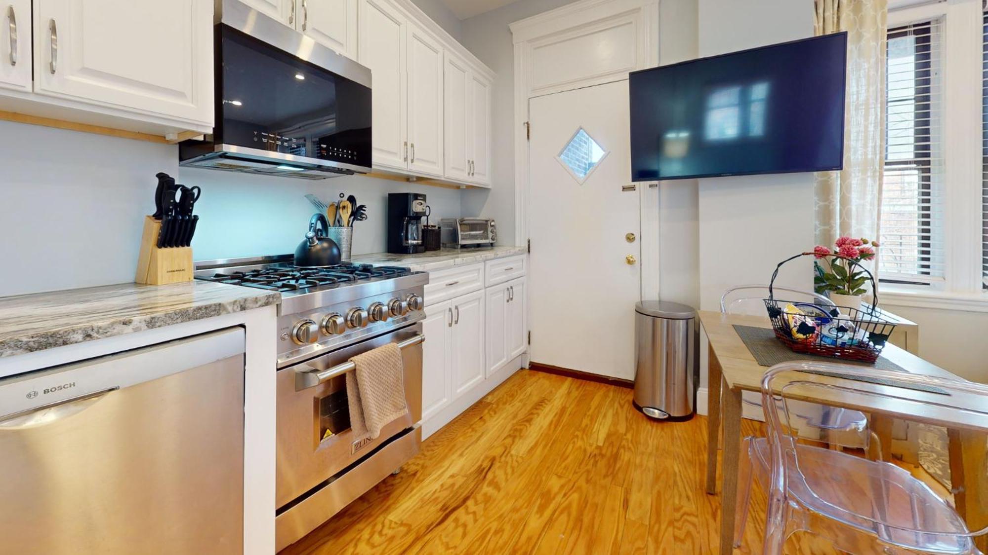Appartement Sunny,Cozy,Near Bc,Bu,Boston,Mbta Extérieur photo